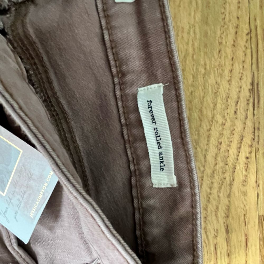 NWT Jessica Simpson Crop Style Jeans - Picture 10 of 11
